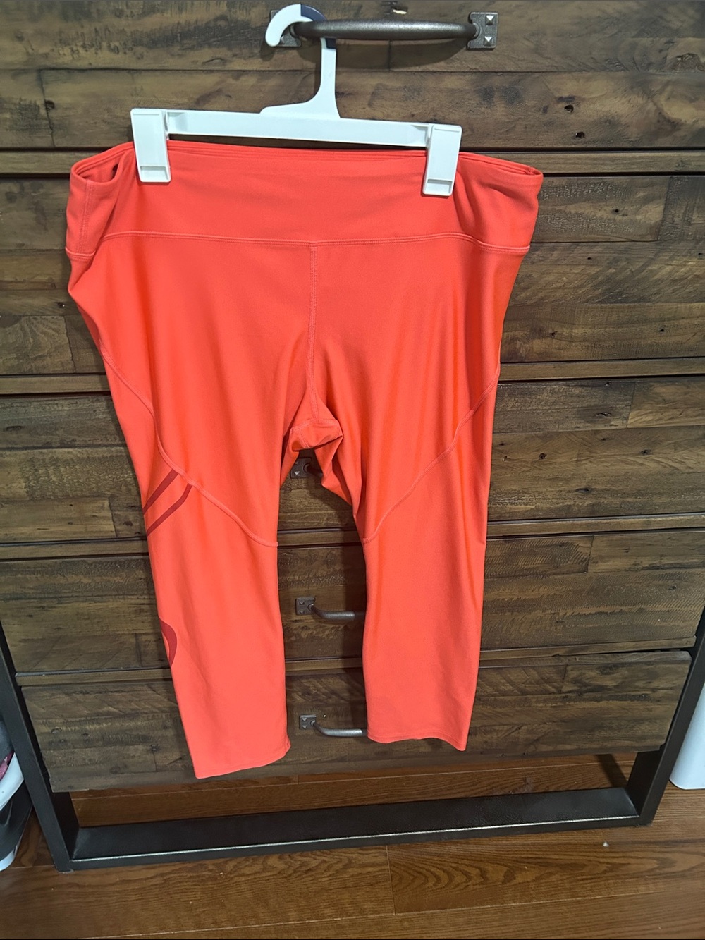 Under Armour Coral Capri Workout Leggings. Plus size. Athletic. Walking.